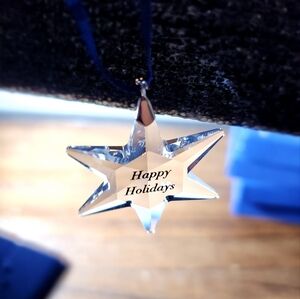 RARE- Swarovski crystal 892342 snowflake Happy holidays small -NOS - B1-L23